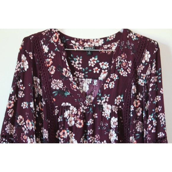 Torrid Floral Relaxed Lace Challis Tunic Blouse Purple Top Plus Size 3 3X H14847 - Picture 4 of 13